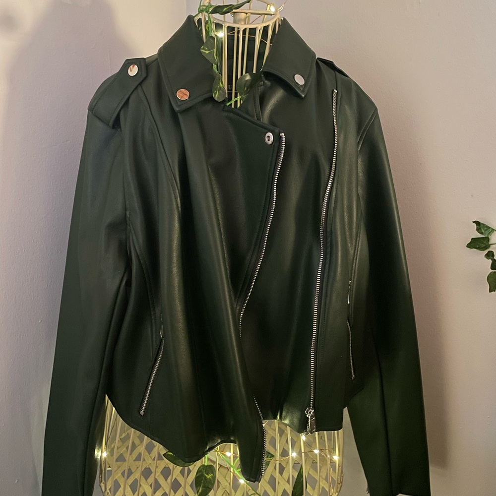 NWT Eloquii Hunter Green Cropped Motorcycle Jacket Size 14/16 Asymmetric Zip